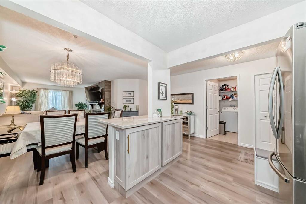 928 Arbour Lake - Thumbnail 4