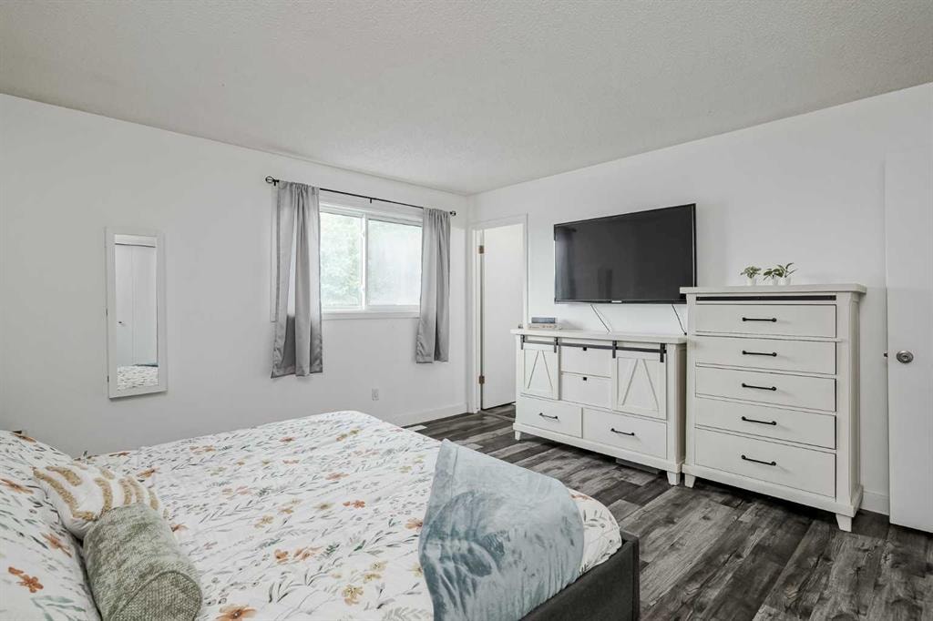 347 Whitefield - Thumbnail 3