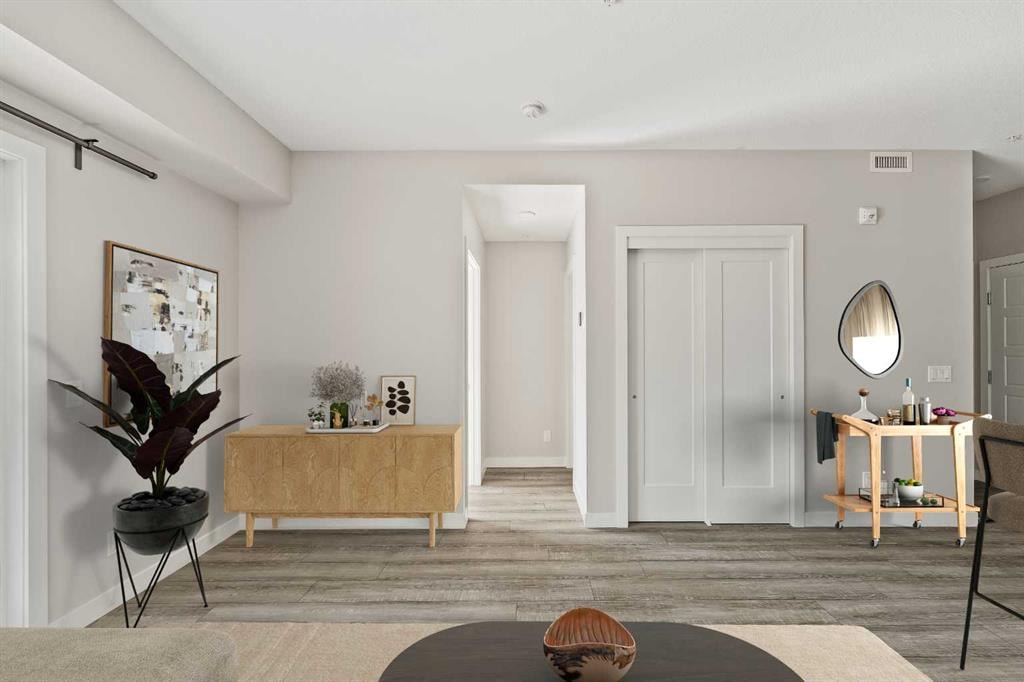 100 Auburn Meadows - Thumbnail 2