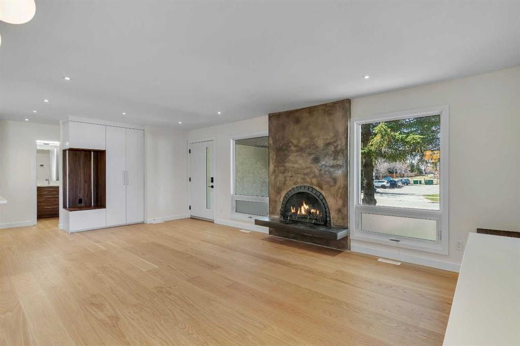 10704 Oakfield - Thumbnail 2