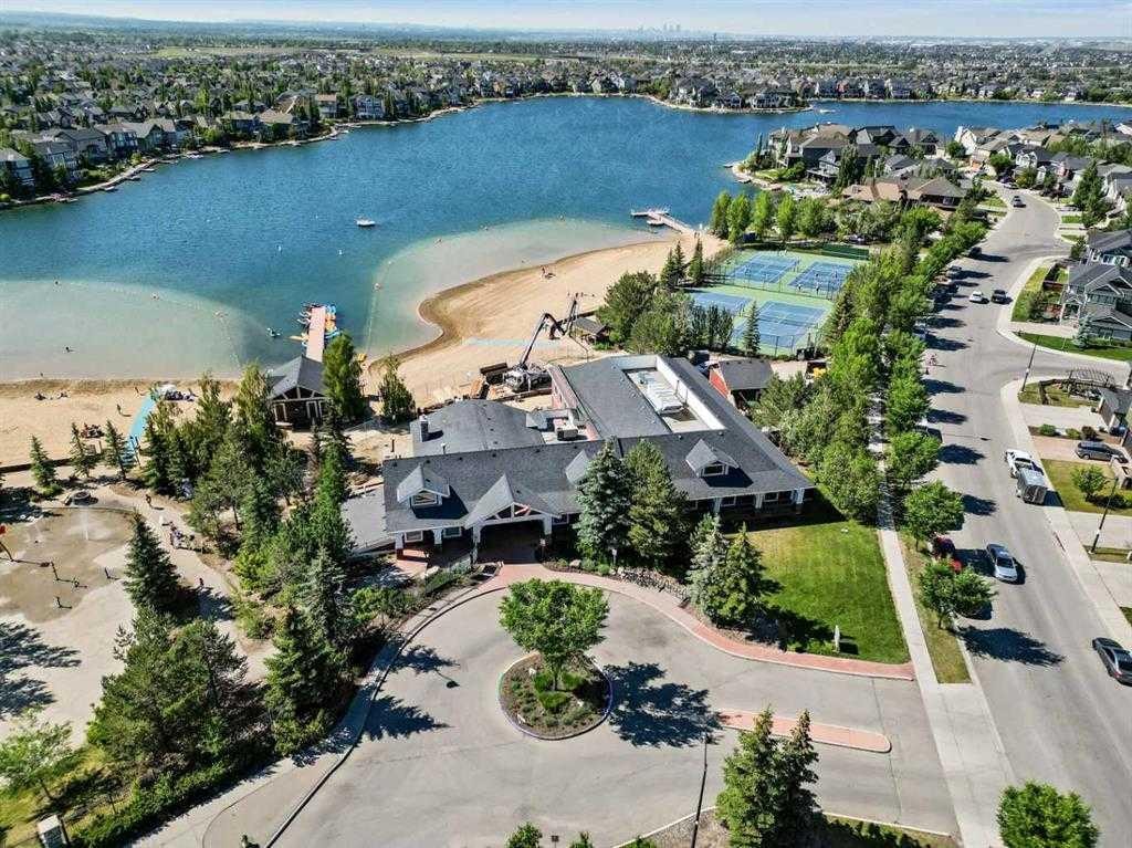 110 Auburn Meadows - Thumbnail 2