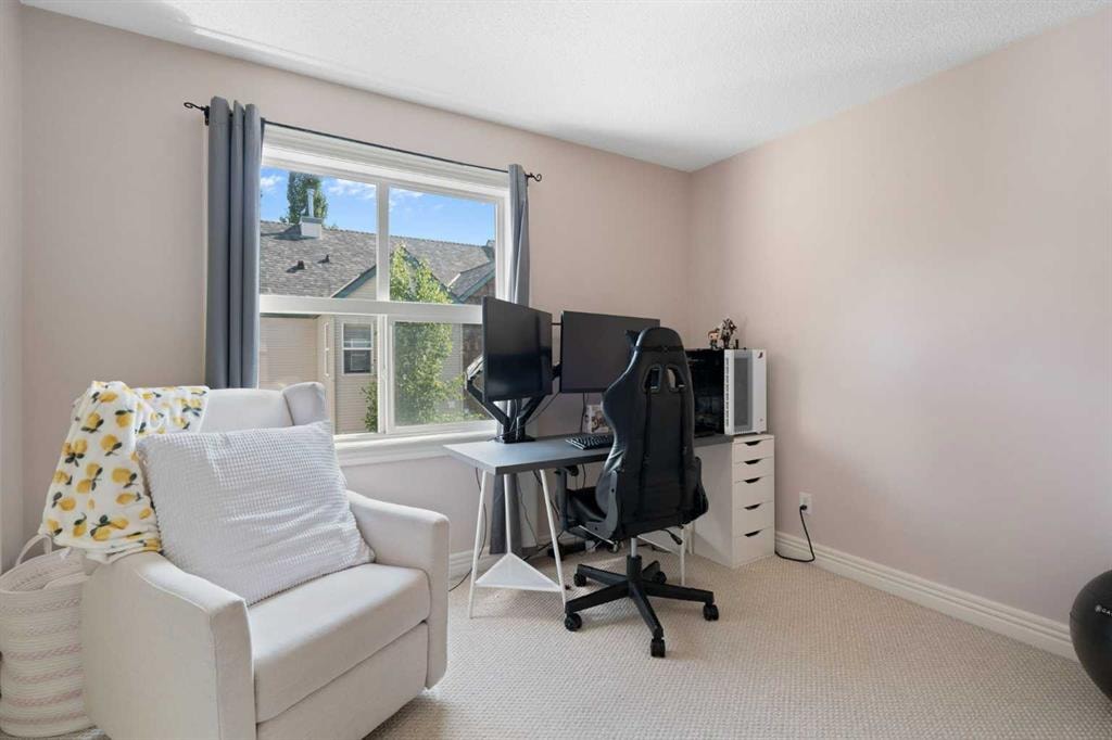 324 Bridlewood - Thumbnail 2