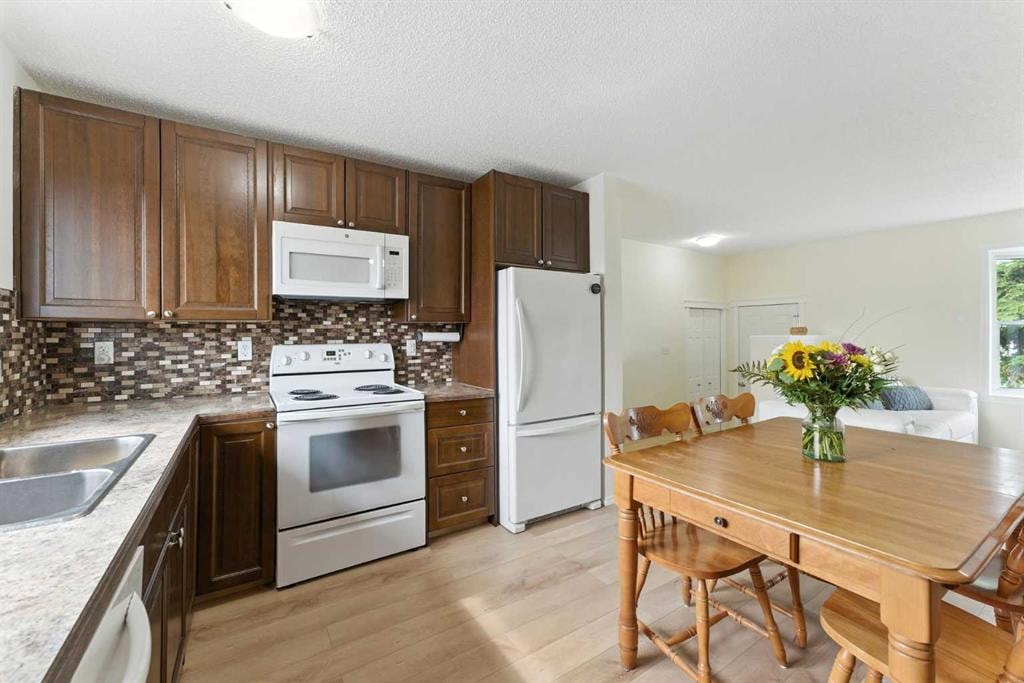 228 Penswood - Thumbnail 2