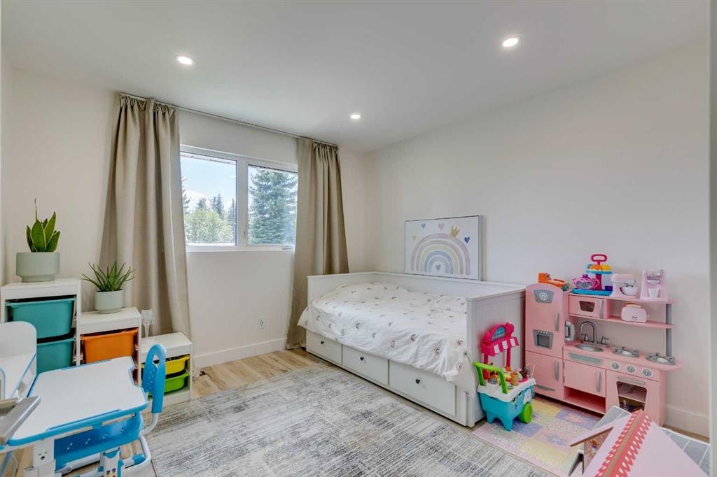 124 Brookmere - Thumbnail 4