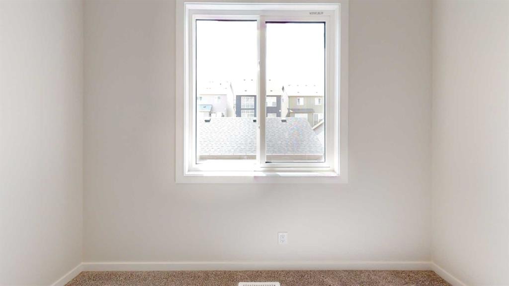 1465 Rangeview - Thumbnail 2