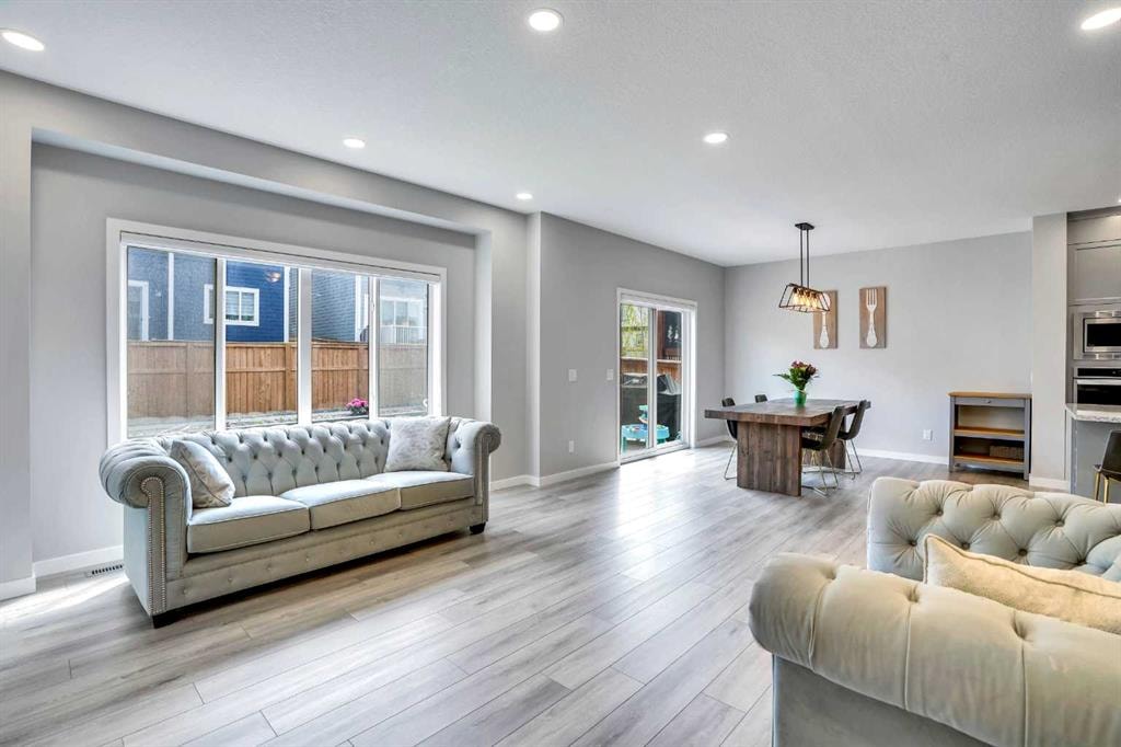 217 Magnolia - Thumbnail 3