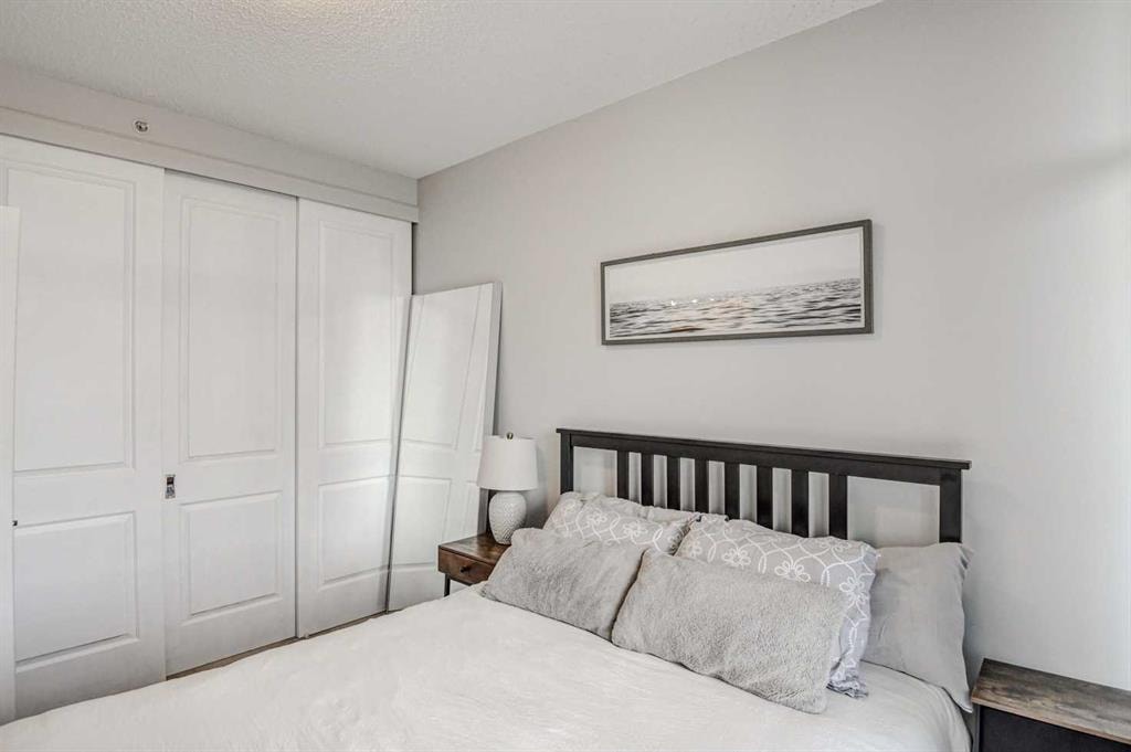 11811 Lake Fraser - Thumbnail 2