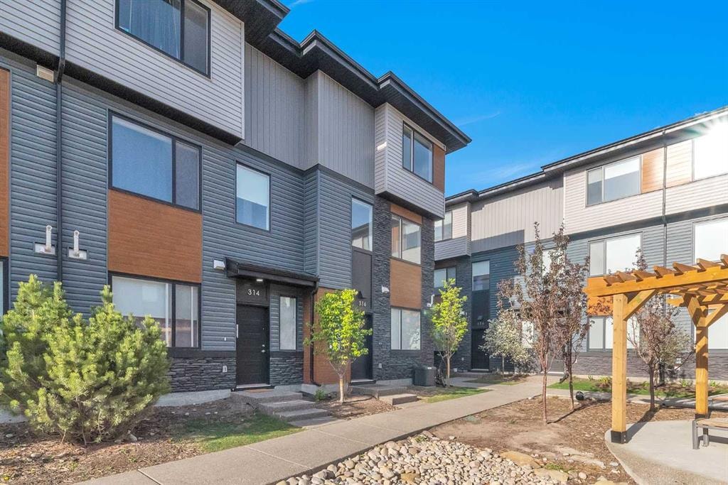 316 Corner Glen - Thumbnail 4