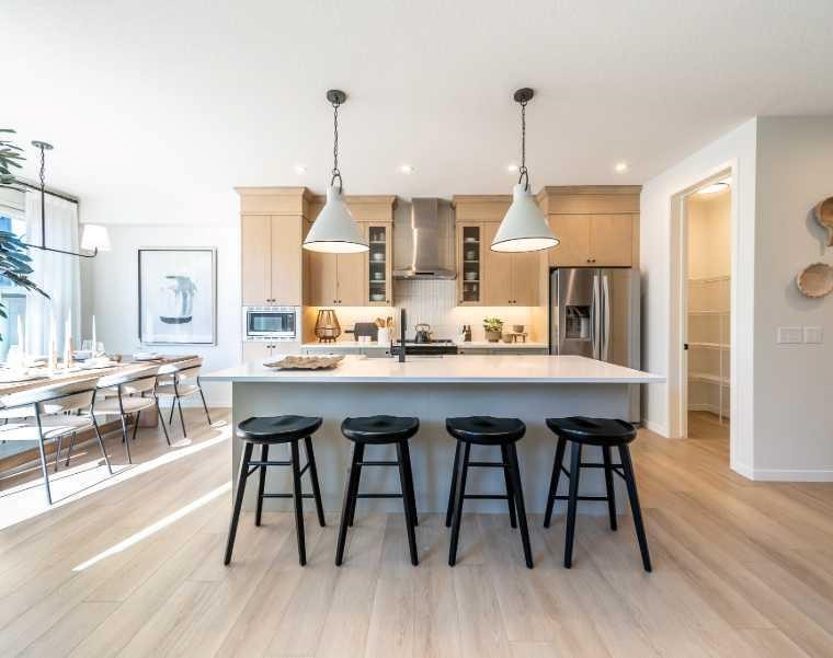 164 Belmont - Thumbnail 4