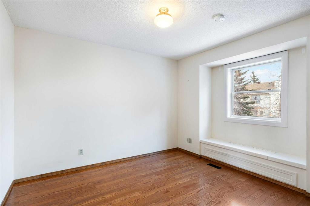 8 Edgeridge - Thumbnail 2