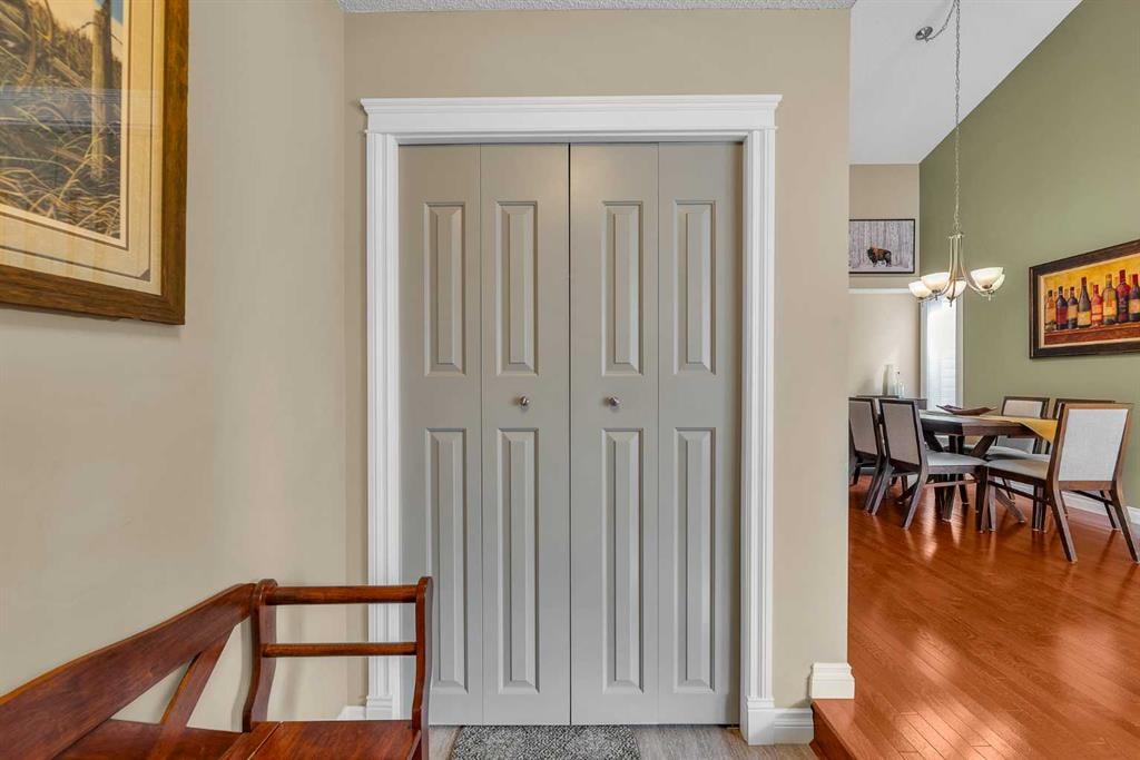 112 Douglas Glen - Thumbnail 4