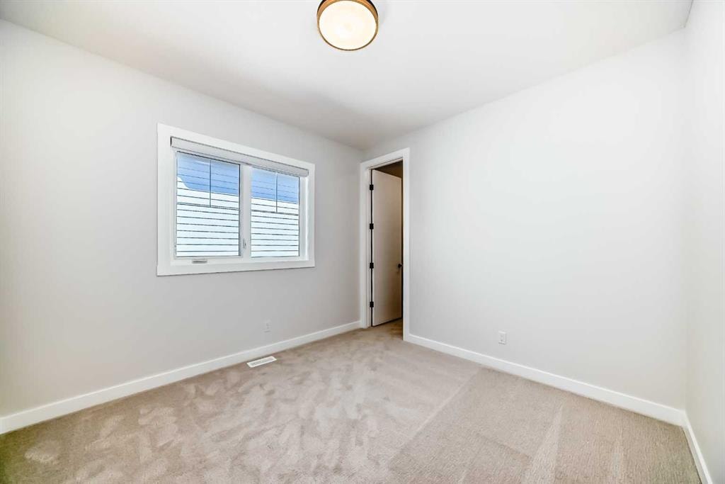 406 Spring Creek - Thumbnail 4