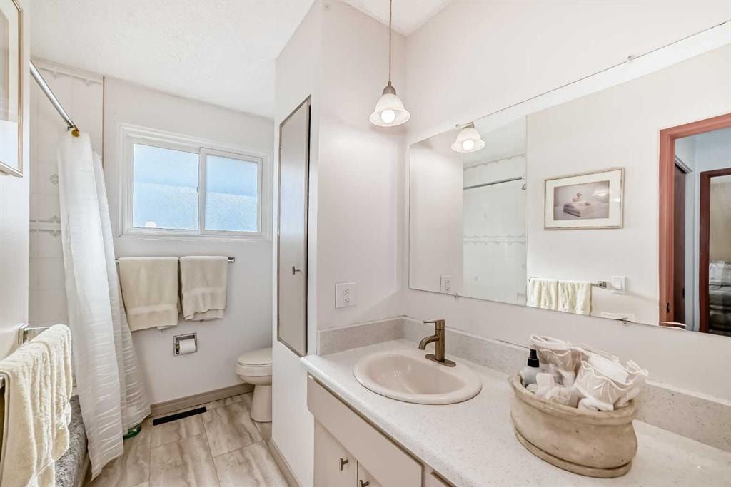 4536 Vandergrift - Thumbnail 2