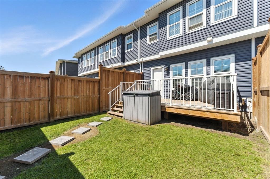 1205 Carrington - Thumbnail 4