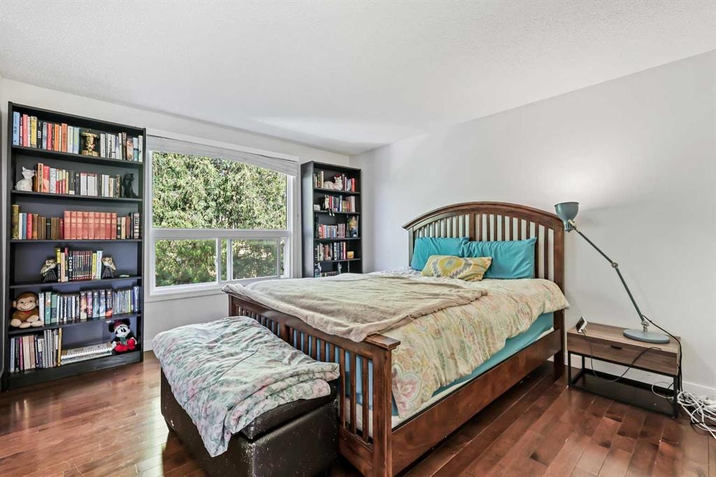 5625 Silverdale - Thumbnail 4
