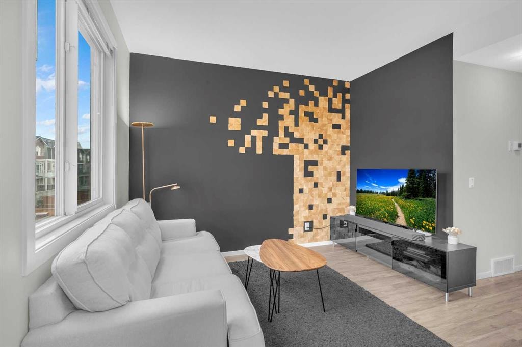 315 Redstone - Thumbnail 4