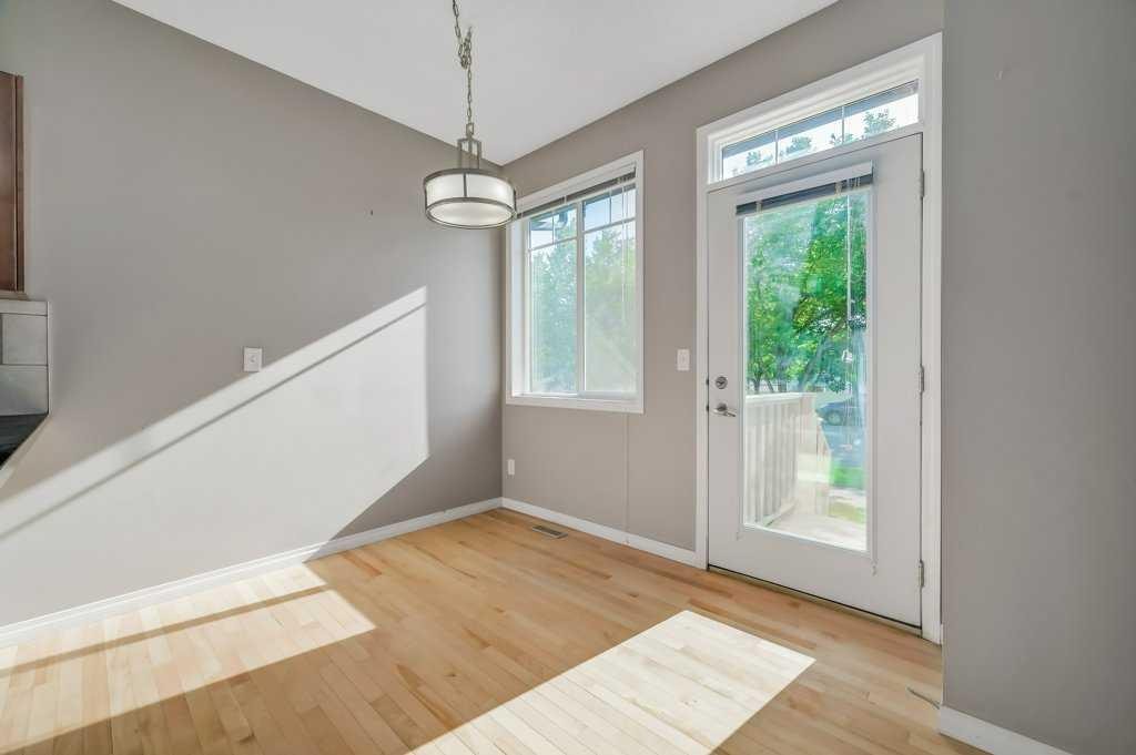 158 Everridge - Thumbnail 3