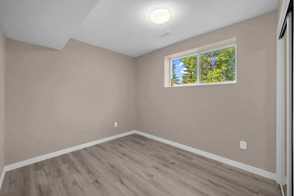 199 Auburn Glen - Thumbnail 2
