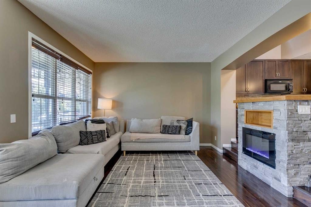 30 Auburn Bay - Thumbnail 3