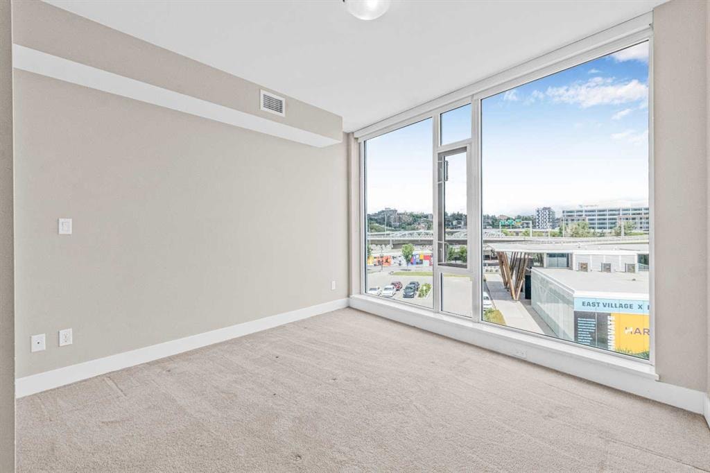 519 Riverfront - Thumbnail 4