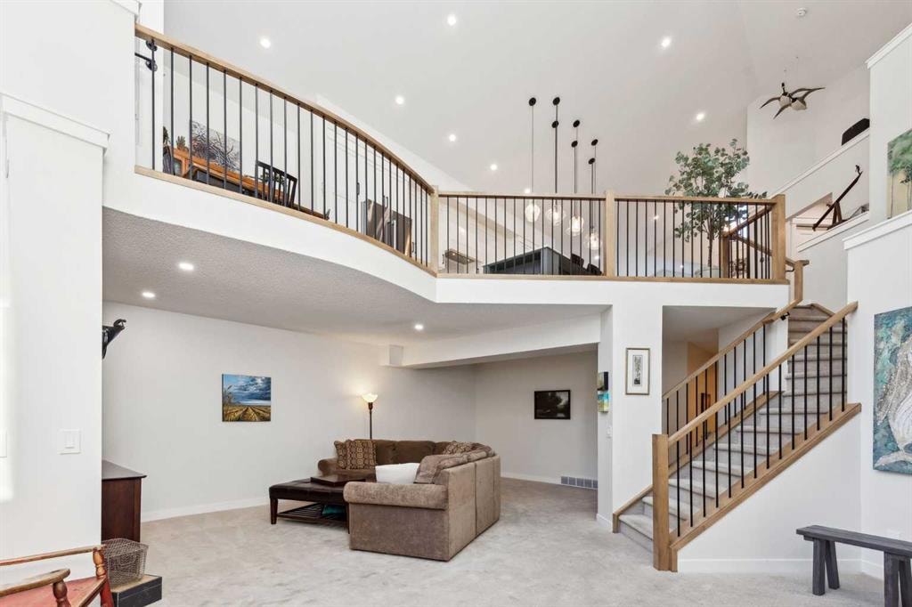 1551 Evergreen - Thumbnail 4