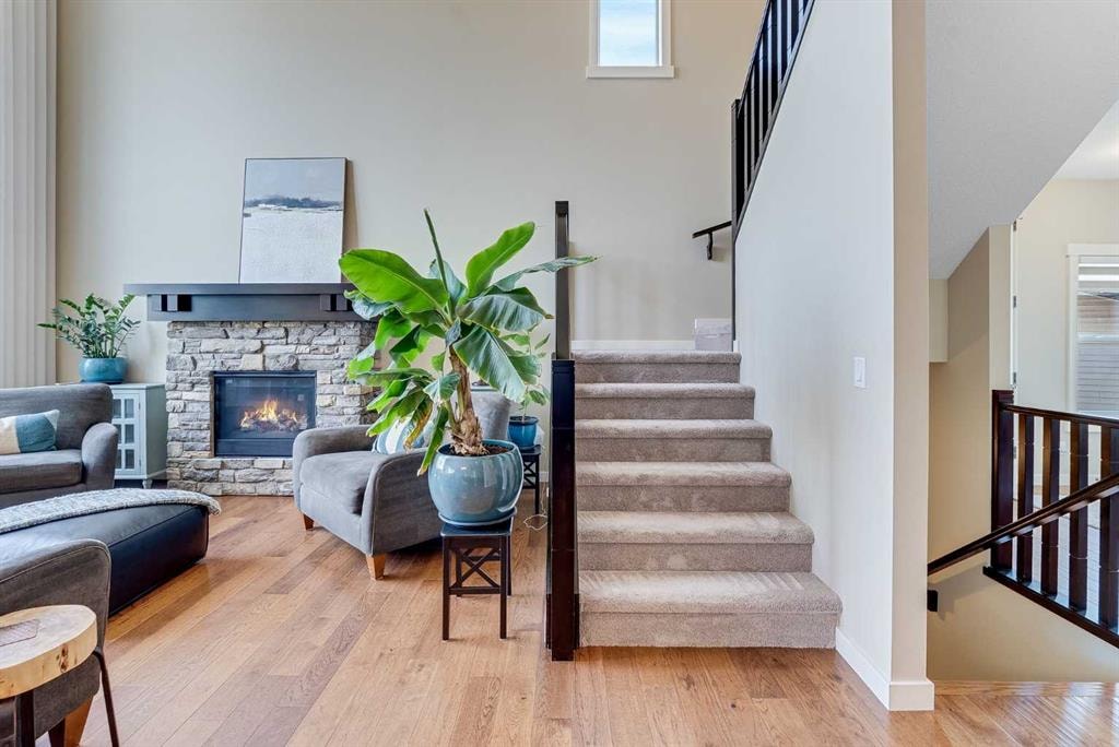 280 Nolancrest - Thumbnail 2