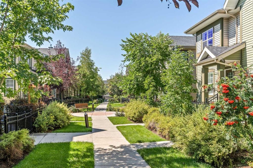 1010 Mckenzie Towne - Thumbnail 2