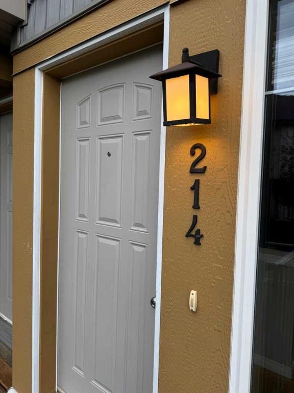 214 Mckenzie Towne - Thumbnail 2