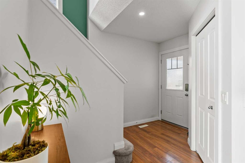 120 Evansdale - Thumbnail 3