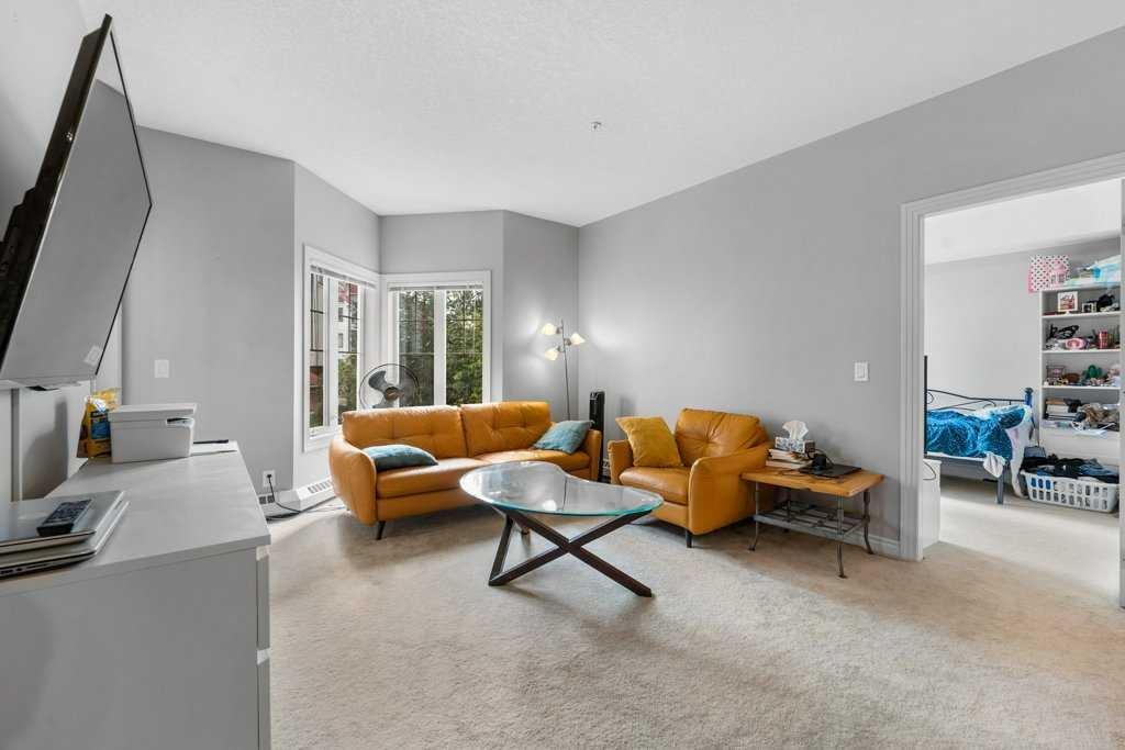 60 Royal Oak - Thumbnail 4