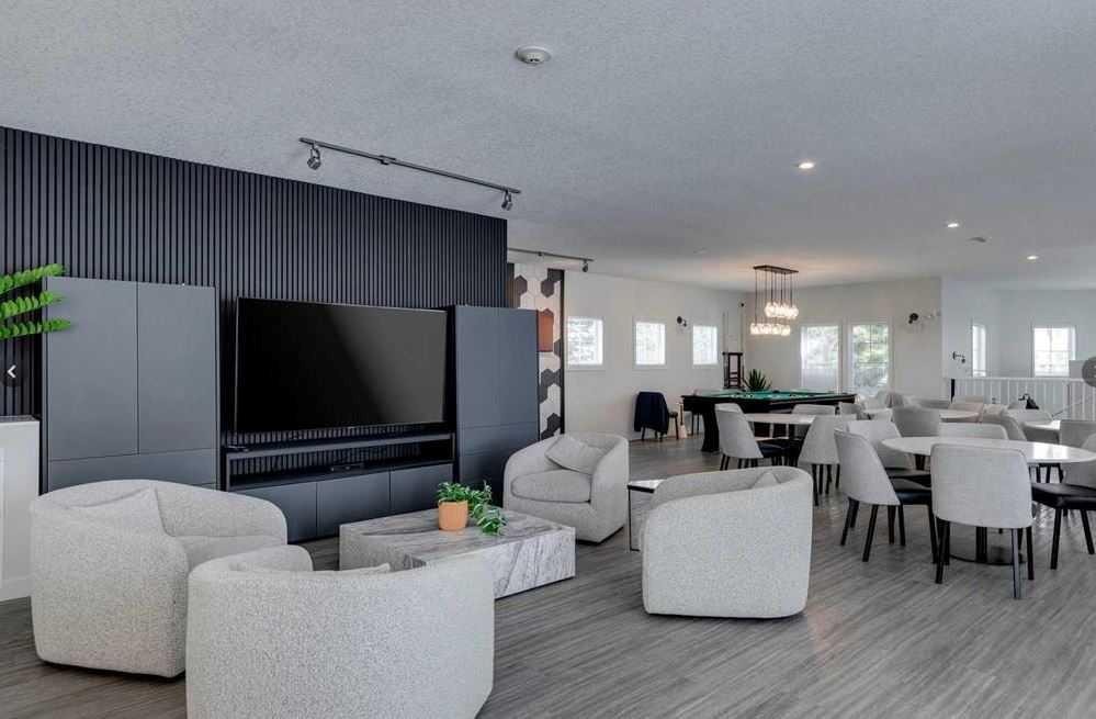 60 Royal Oak - Thumbnail 3