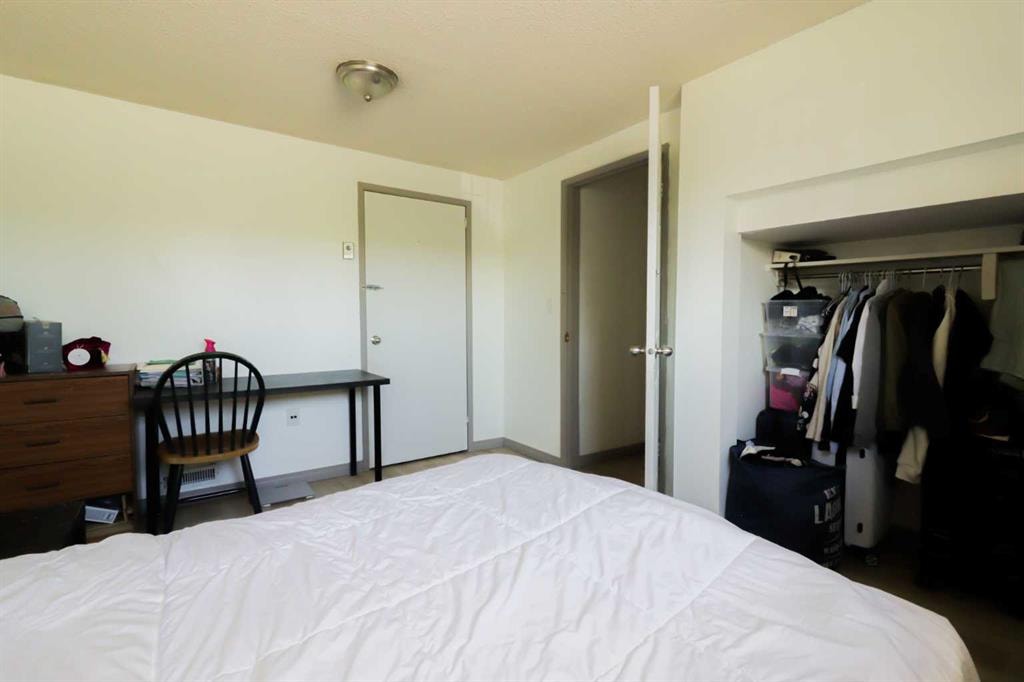 236 Pinetree - Thumbnail 3