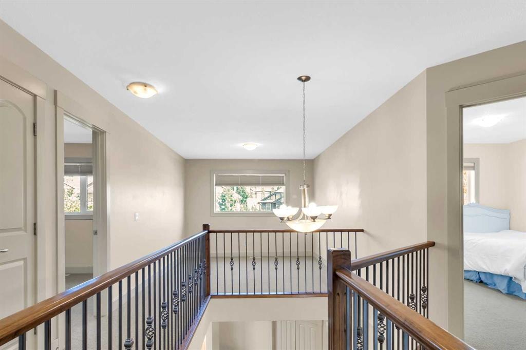 68 Elmont - Thumbnail 3