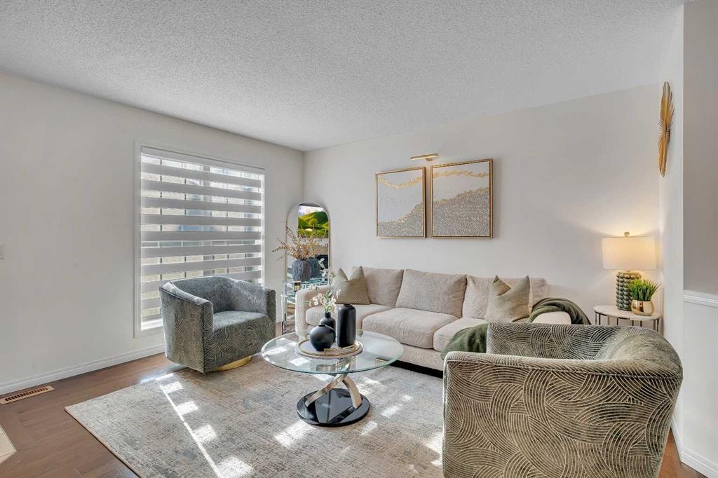 225 Elgin Meadows - Thumbnail 3
