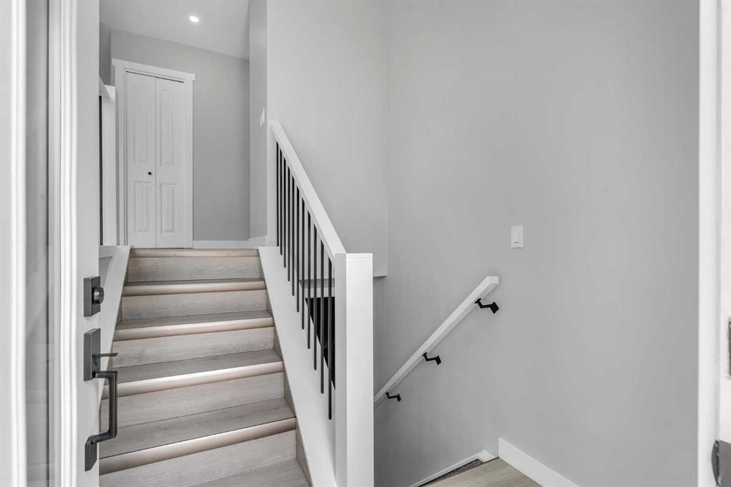 992 Rundlecairn - Thumbnail 4
