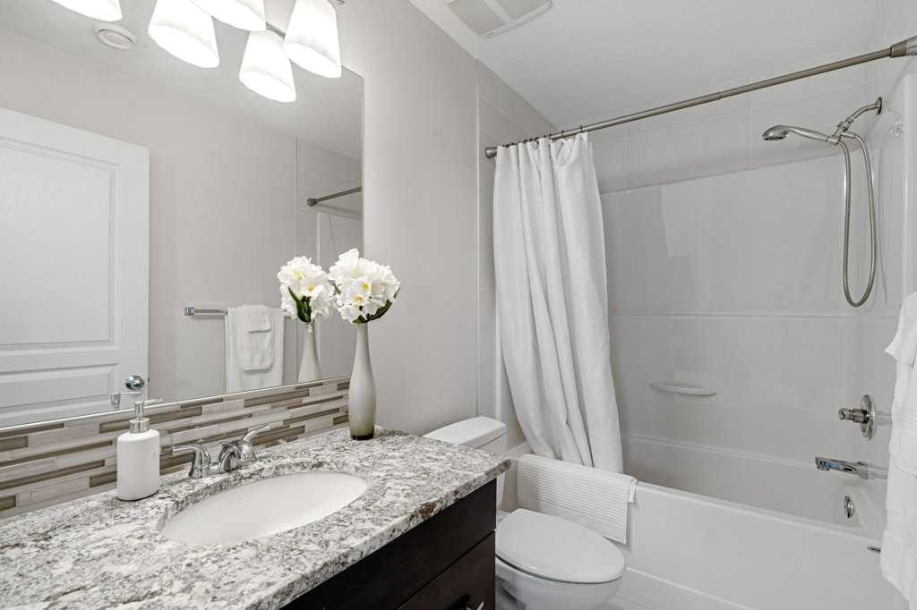 109 Mckenzie Towne - Thumbnail 2