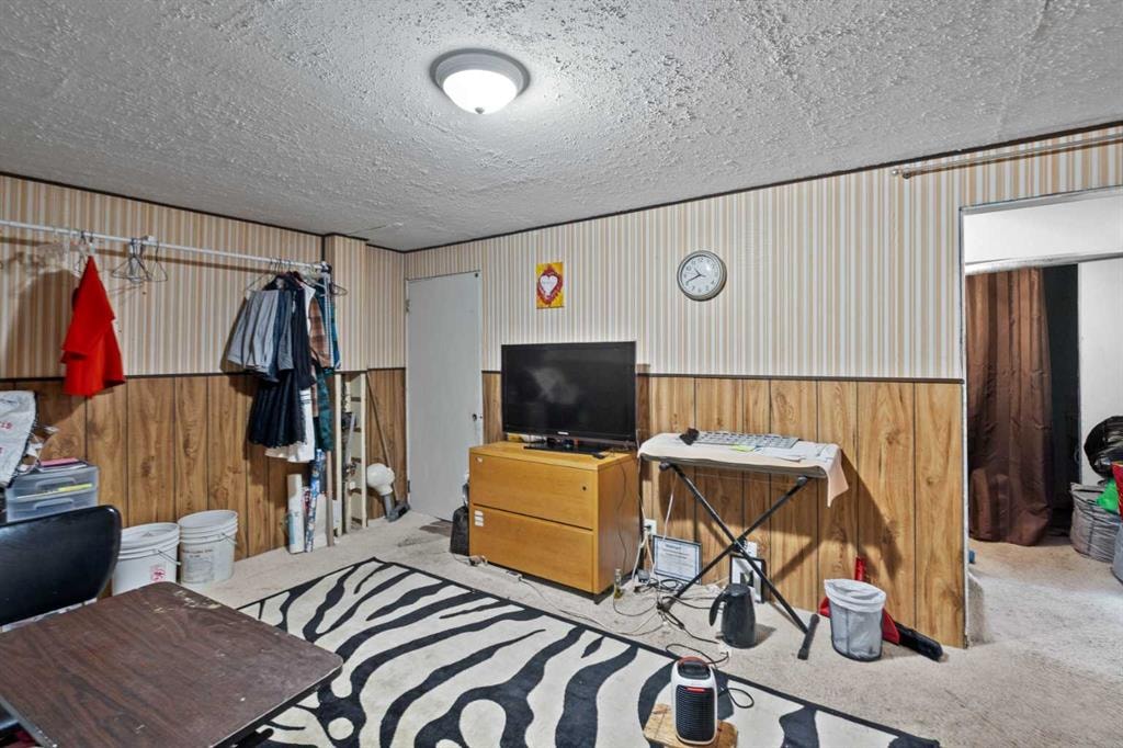 928 Pensdale - Thumbnail 3
