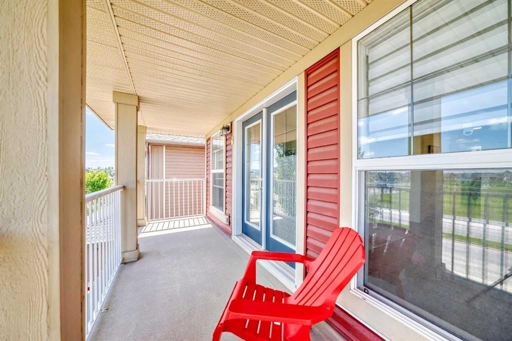 437 Auburn Bay - Thumbnail 3