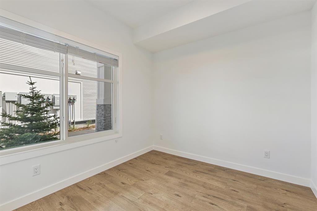 135 Belmont - Thumbnail 3