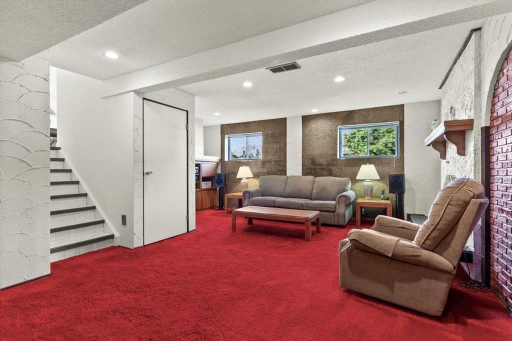 3043 Cedar Ridge - Thumbnail 4