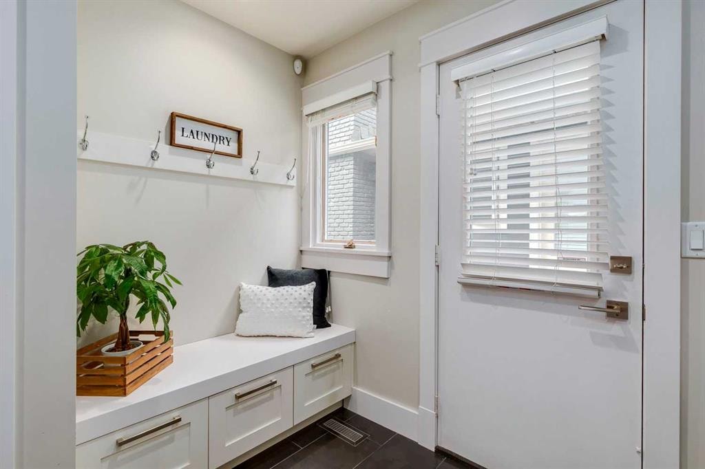 116 Bay View - Thumbnail 2