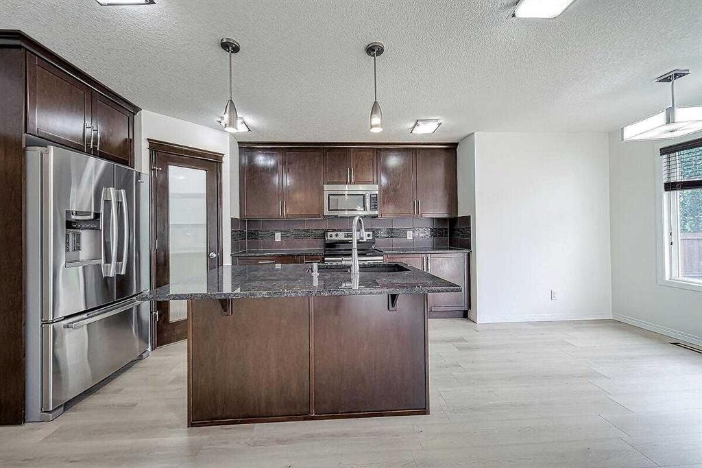 106 Sage Meadows - Thumbnail 2