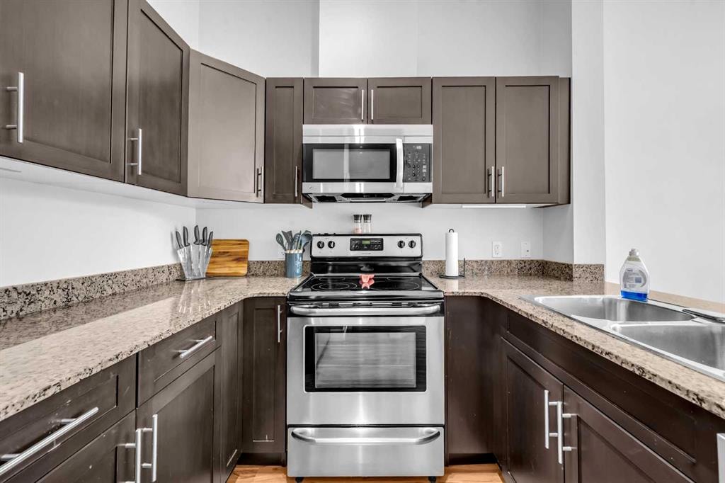 955 McPherson - Thumbnail 4