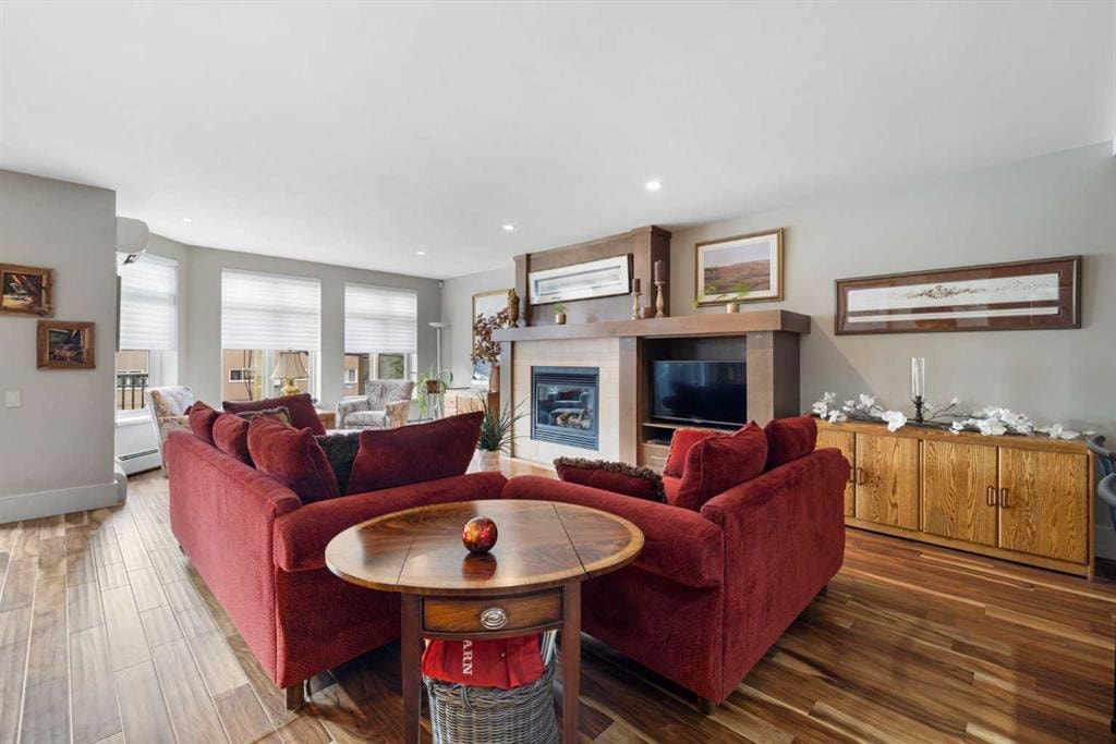 1407 Kensington - Thumbnail 3