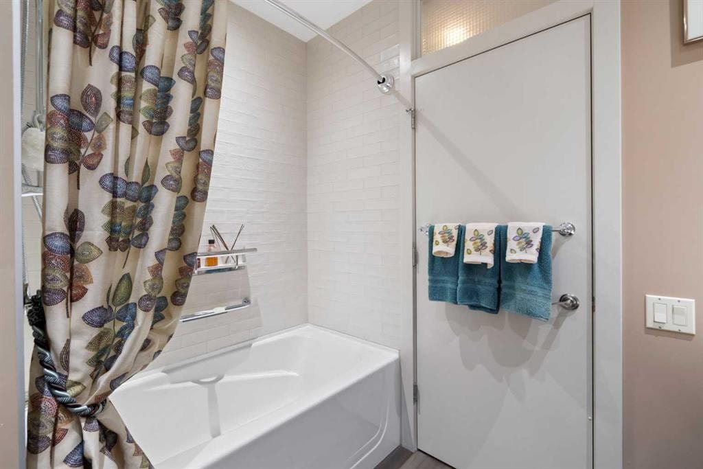 1407 Kensington - Thumbnail 2