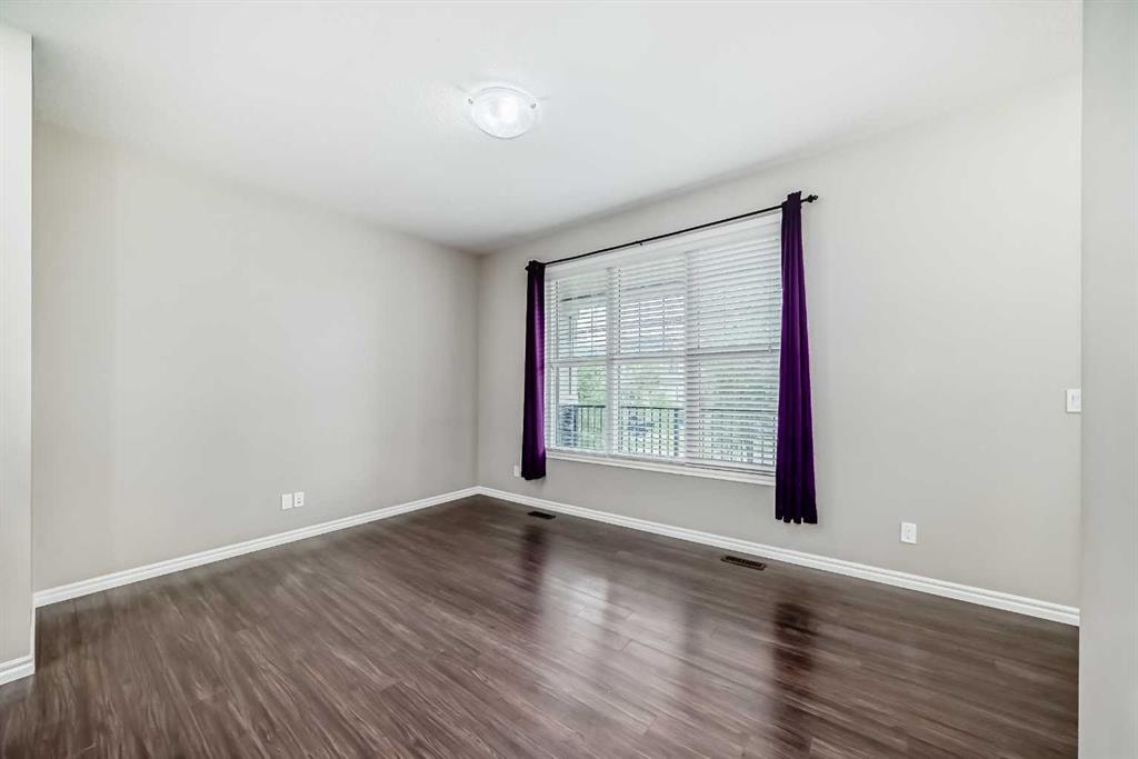 532 Evanston - Thumbnail 3