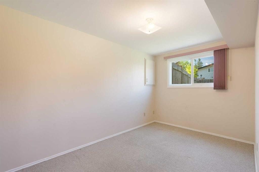 11741 Canfield - Thumbnail 4