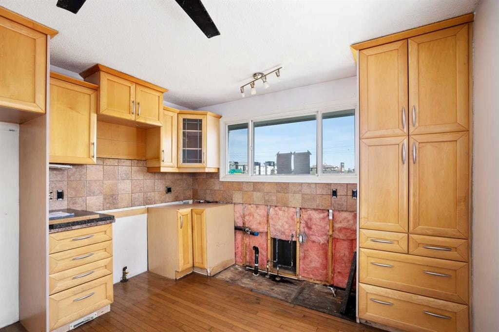 12112 Canfield - Thumbnail 2