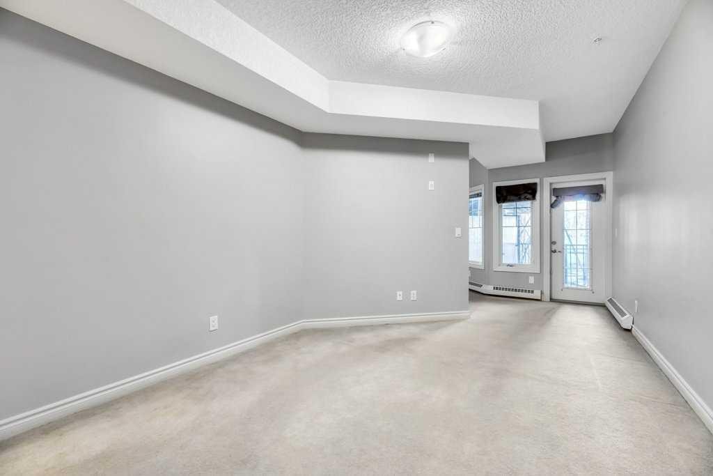 60 Royal Oak - Thumbnail 2