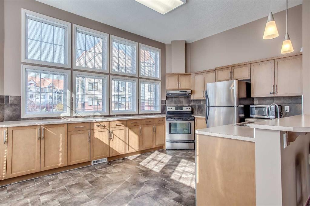 70 Royal Oak - Thumbnail 4